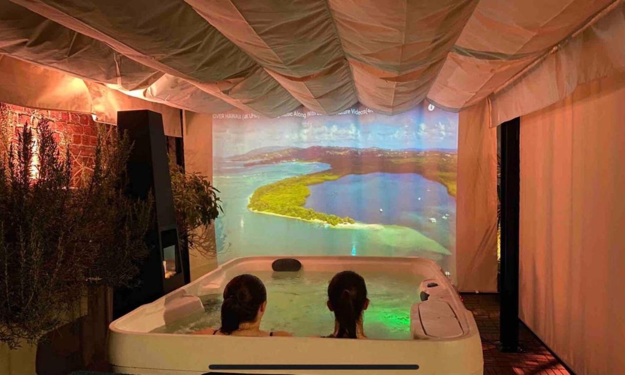 Appartamento Le Jacuzzi De Marie Tourcoing Esterno foto